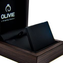 OLIVIE Prémiová dřevěná krabička na náušnice 744